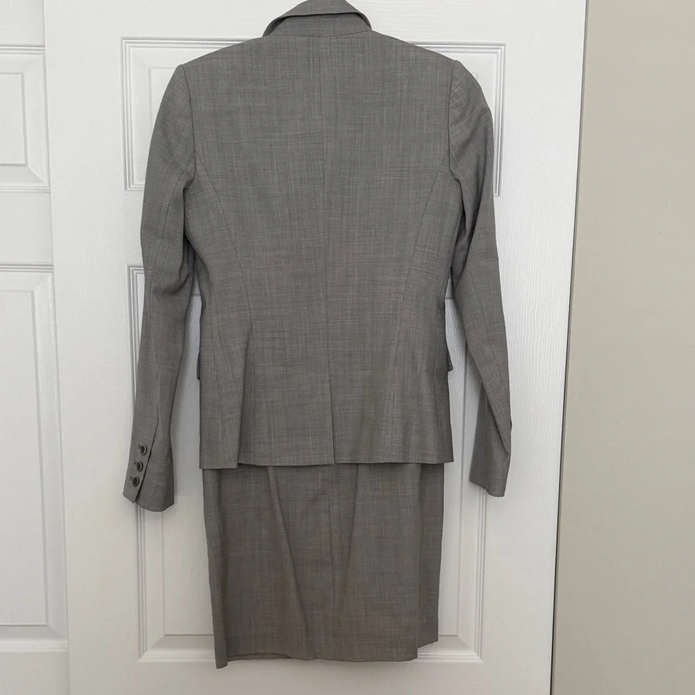 Theory Light Gray Women's Blazer and Dress Set - Picture 4 of 9